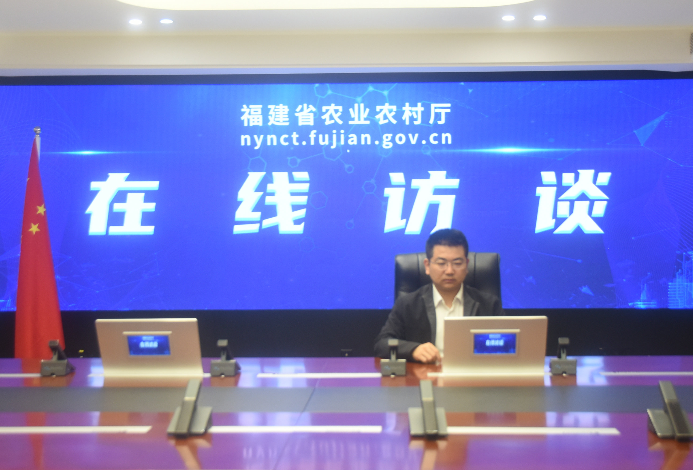 男长单屏幕.jpg
